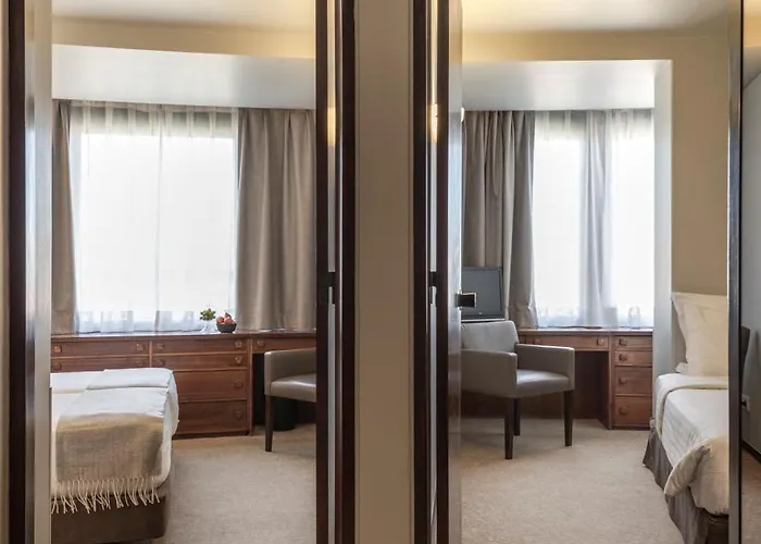 Dom Carlos Park Lisbon