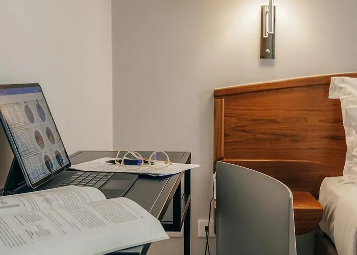 Dom Carlos Park Hotel