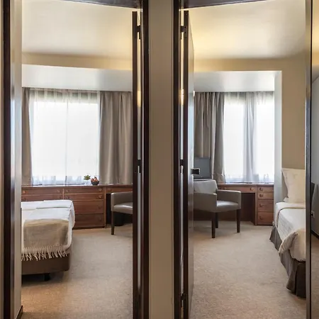 Dom Carlos Park Lisbon