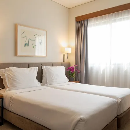 Dom Carlos Park Hotel 3*