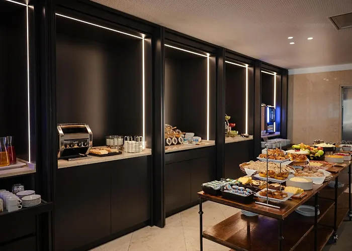 Dom Carlos Park Hotel 3*