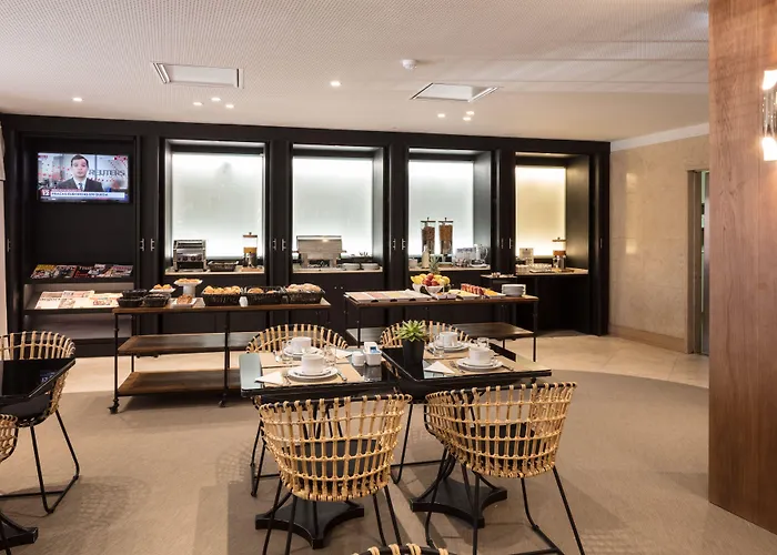 Dom Carlos Park Hotel 3*